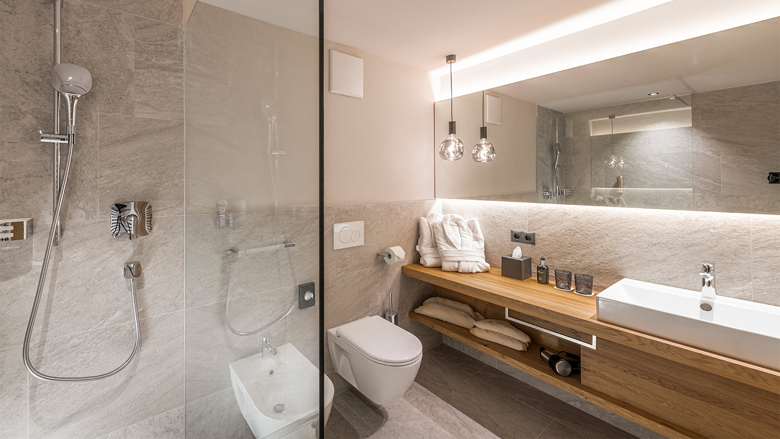 Doppelzimmer Classic Standard Badezimmer